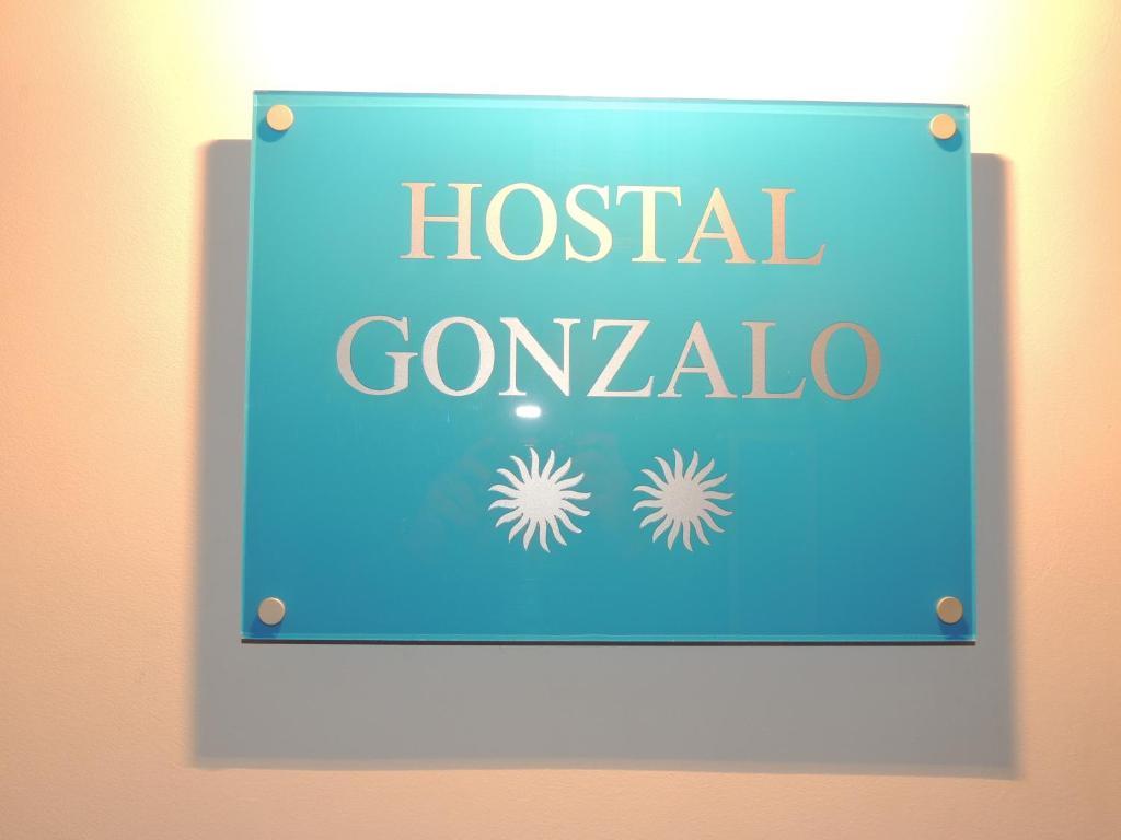 Hostal Gonzalo Hotel Madrid Exterior photo